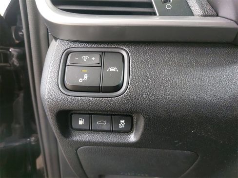 Used 2020 Kia Optima LX image 29