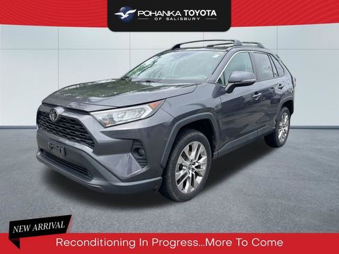 Used 2020 Toyota RAV4 XLE Premium AWD/4WD image 1