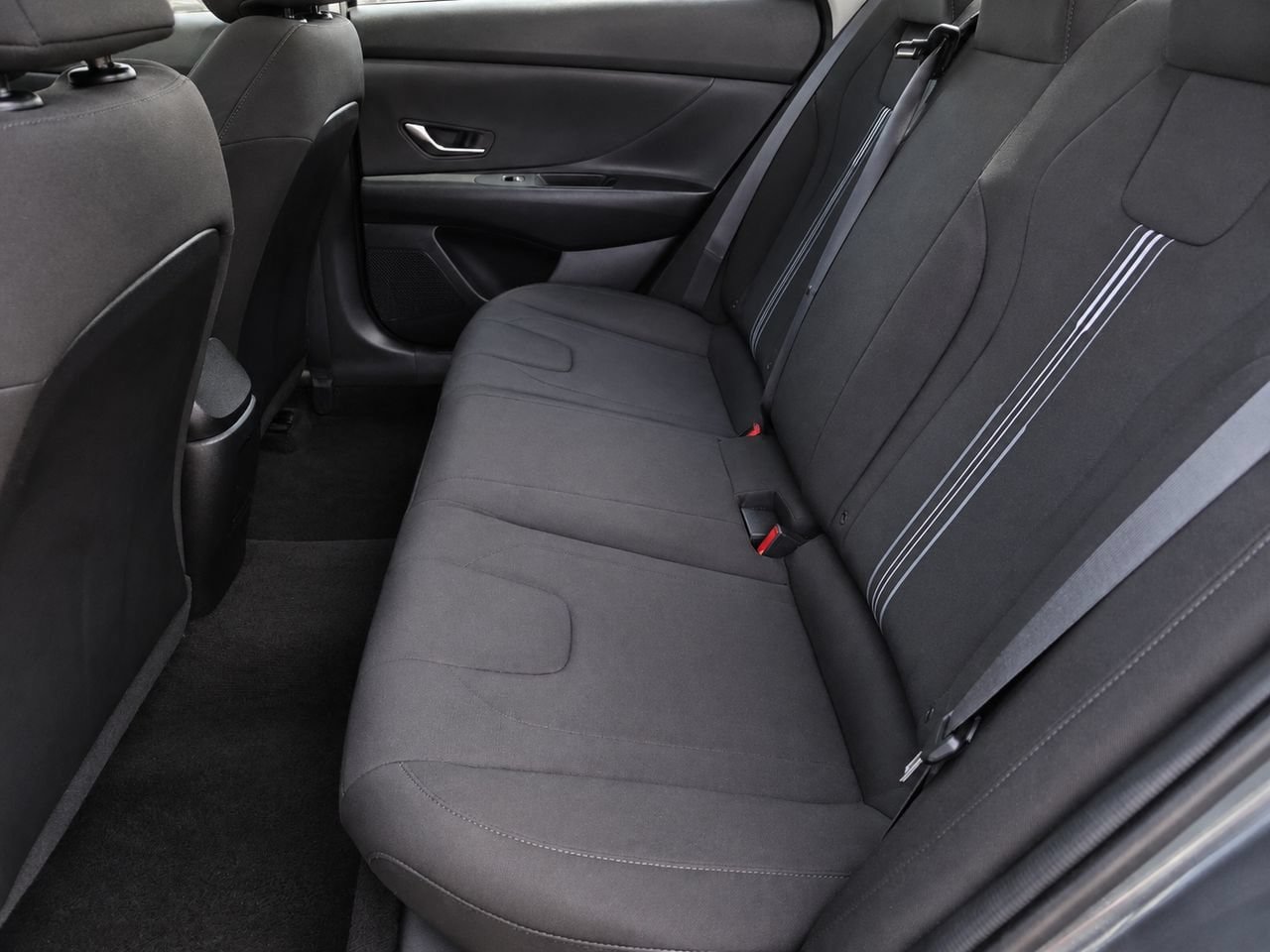 Used 2024 Hyundai Elantra SEL FWD image 32