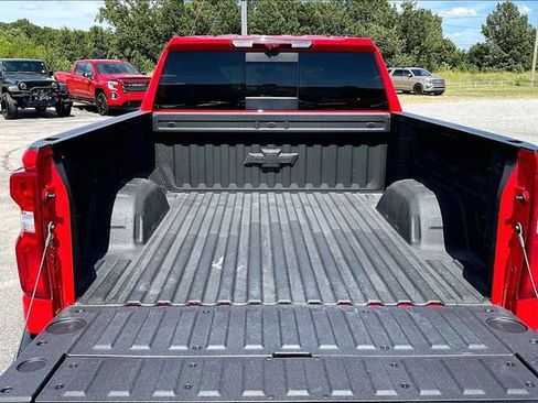 Used 2026 Chevrolet Silverado 1500 ZR2 AWD/4WD image 7