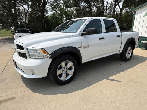 Used 2013 RAM 1500 Express AWD/4WD image 18