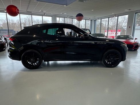 Used 2021 Maserati Levante GranSport image 7