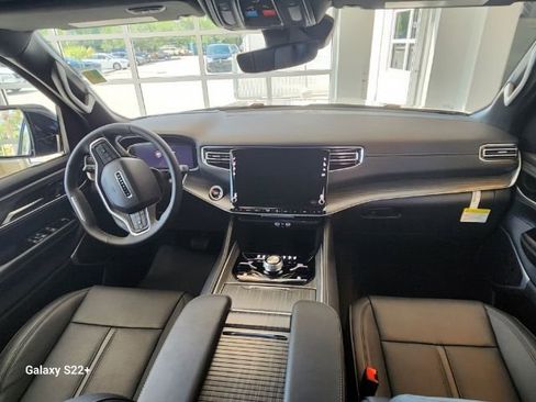 New 2024 Jeep Wagoneer Series II w/ Convenience Group I AWD/4WD image 15