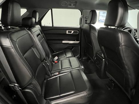 Used 2024 Ford Explorer XLT w/ Equipment Group 202A image 59