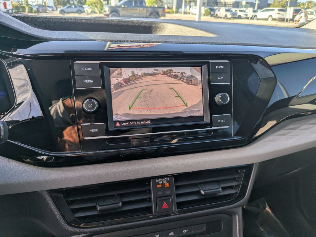 Certified 2022 Volkswagen Taos S FWD image 20