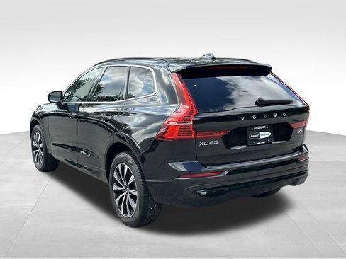Used 2023 Volvo XC60 B5 Core w/ Climate Package AWD/4WD image 9