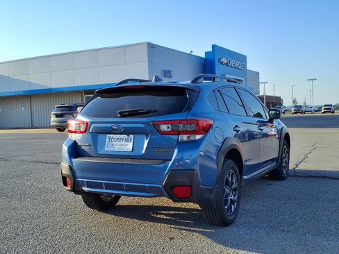 Used 2021 Subaru Crosstrek 2.5i Sport w/ Moonroof Package AWD/4WD image 2