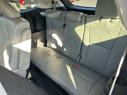 Used 2022 Toyota Highlander Limited image 16