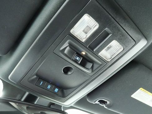 Used 2017 RAM 1500 Limited image 33