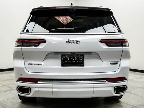 Used 2023 Jeep Grand Cherokee L Summit w/ Advanced Protech Group IV AWD/4WD image 9