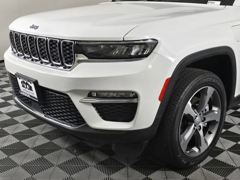 Used 2023 Jeep Grand Cherokee 4WD 4xe image 10
