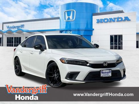 Used 2022 Honda Civic Sport image 1