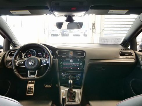 Used 2019 Volkswagen GTI Autobahn image 17