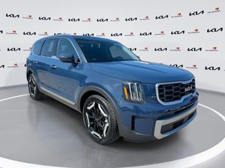Used 2023 Kia Telluride S w/ S Sunroof Package FWD video 1