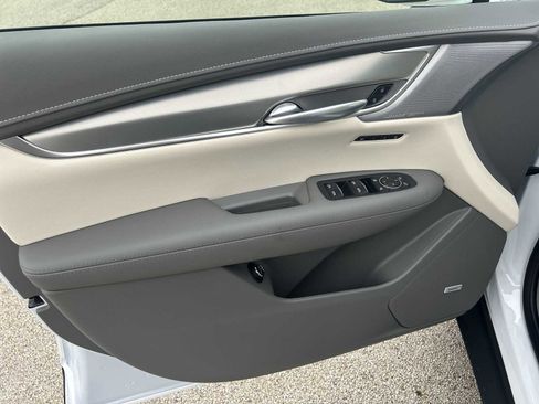 New 2026 Cadillac XT5 Premium Luxury image 23