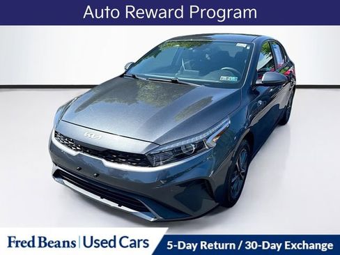 Used 2023 Kia Forte LXS FWD image 3