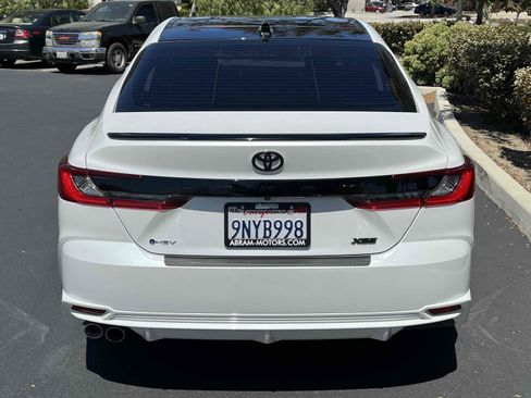 Used 2025 Toyota Camry XSE FWD image 15