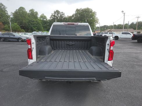 Used 2022 Chevrolet Silverado 1500 LTZ image 11