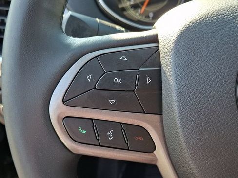 Used 2022 Jeep Cherokee Limited w/ Elite Package AWD/4WD image 18