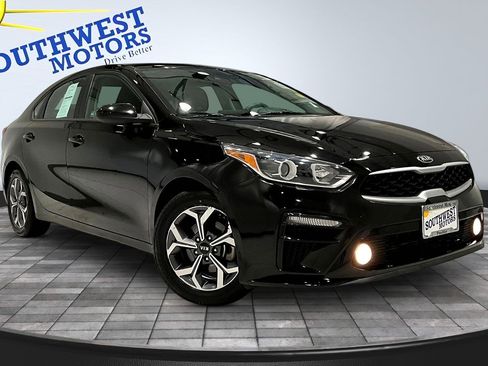 Used 2021 Kia Forte LXS image 3