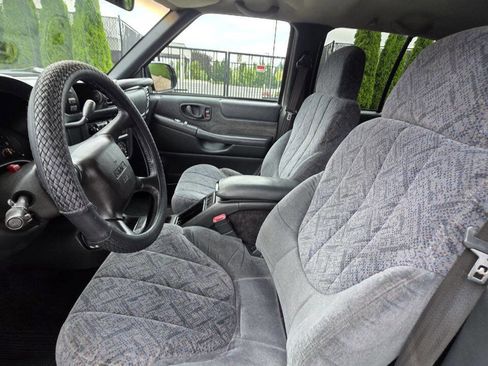 Used 2001 GMC Sonoma SLS image 9