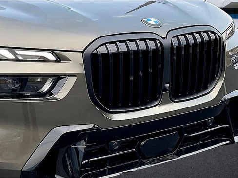 New 2027 BMW X7 xDrive40i w/ Executive Package AWD/4WD image 33