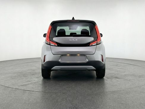Used 2025 Kia Soul LX w/ LX Technology Package FWD image 7