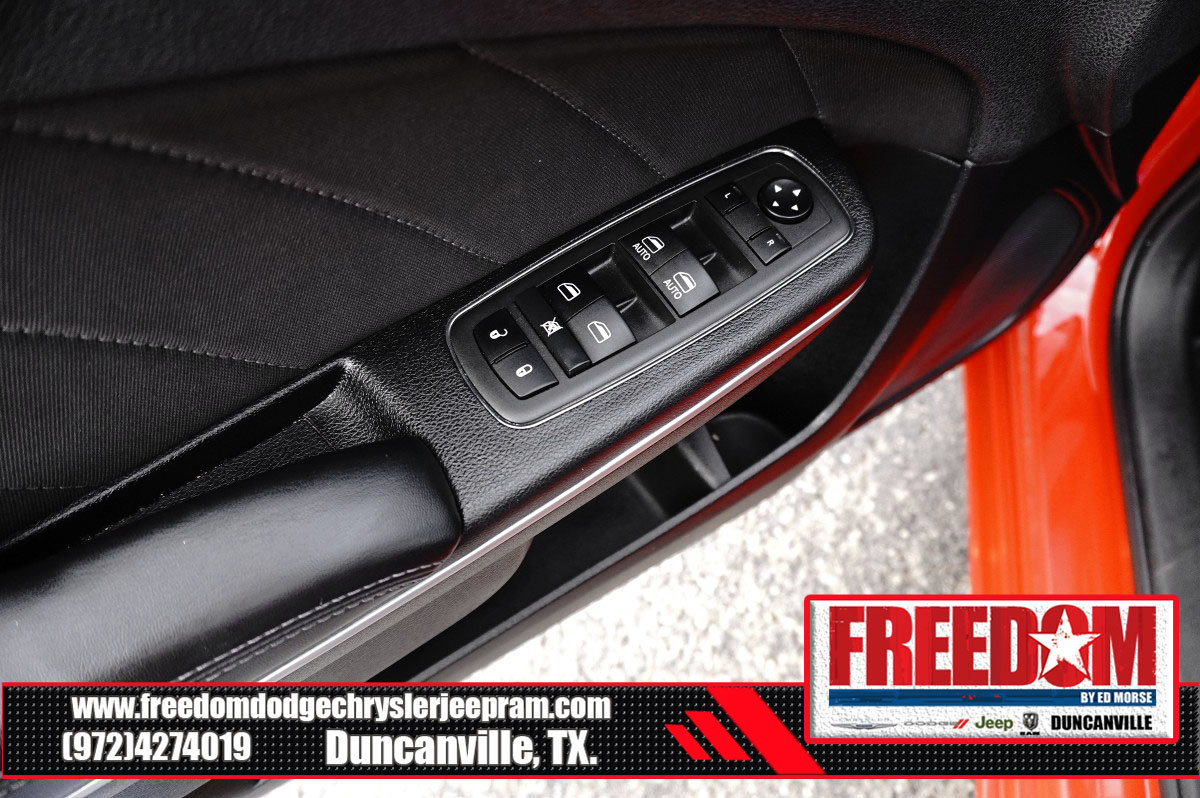 Used 2022 Dodge Charger SXT RWD image 37