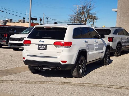 Used 2019 Jeep Grand Cherokee Limited w/ Luxury Group II image 4
