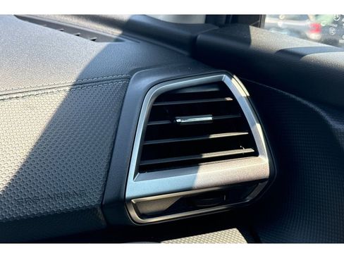 Used 2022 Subaru Forester Limited w/ Popular Package #3 image 30