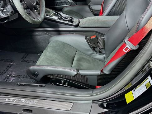 Certified 2025 Porsche 911 GT3 RS RWD image 21