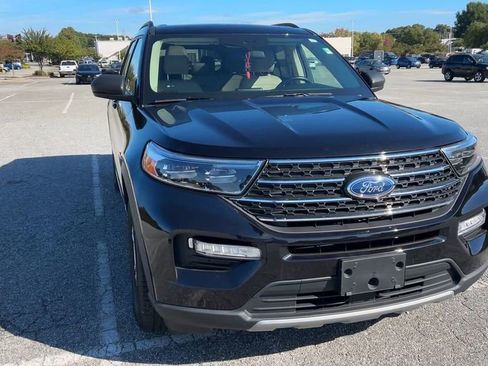 Used 2022 Ford Explorer XLT w/ Equipment Group 202A image 20