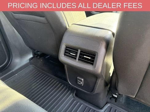 Used 2019 Chevrolet Equinox LT FWD image 29