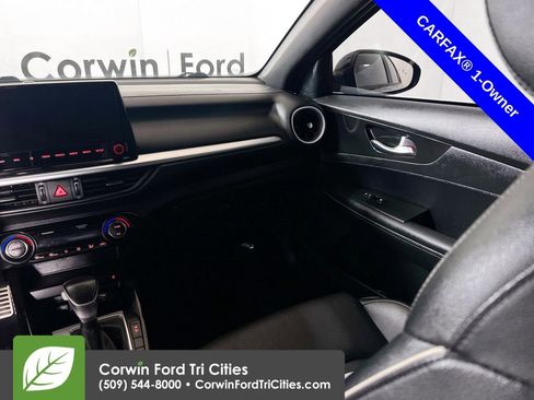 Used 2024 Kia Forte GT-Line w/ GT-Line Premium Package image 27