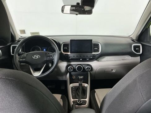 Used 2021 Hyundai Venue SEL FWD image 21
