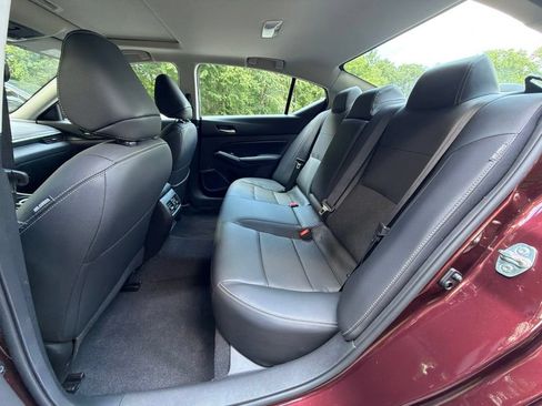 Used 2024 Nissan Altima 2.5 SL AWD/4WD image 13