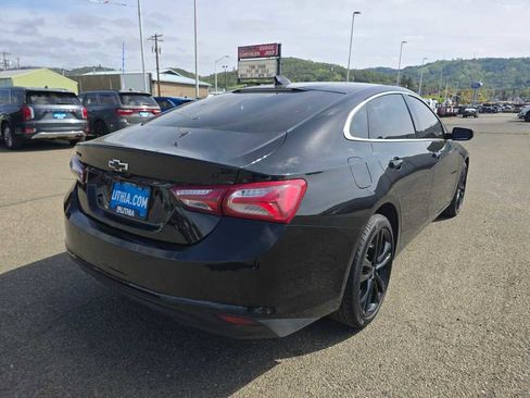 Used 2024 Chevrolet Malibu LT w/ Midnight Edition image 5