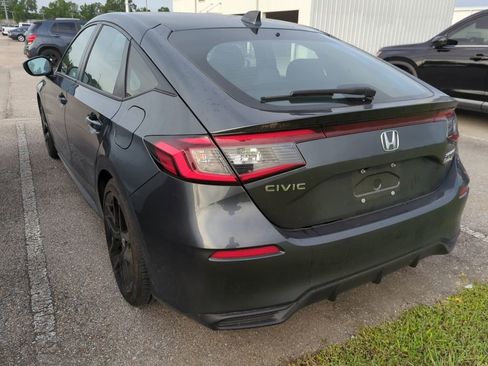 Used 2025 Honda Civic Sport image 5