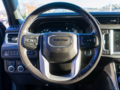 Used 2022 GMC Yukon Denali image 17