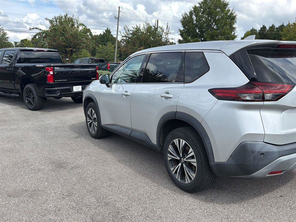Used 2021 Nissan Rogue SV AWD/4WD image 2