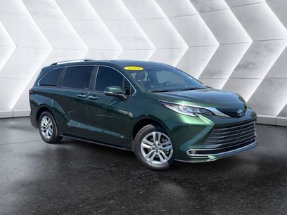 Used 2025 Toyota Sienna Limited