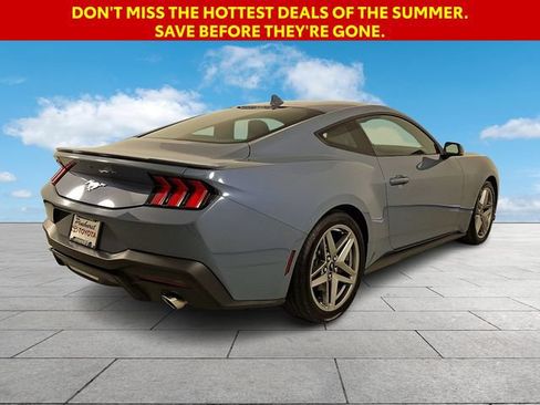 Used 2024 Ford Mustang Premium RWD image 8