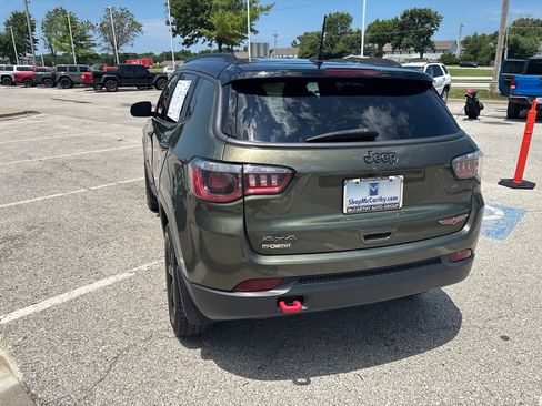 Used 2019 Jeep Compass Trailhawk AWD/4WD image 24