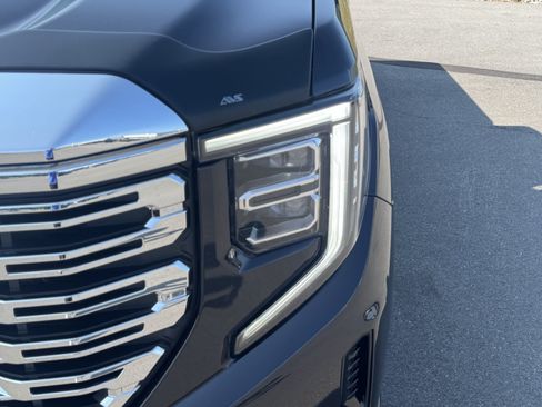Used 2022 GMC Sierra 1500 Denali AWD/4WD image 10