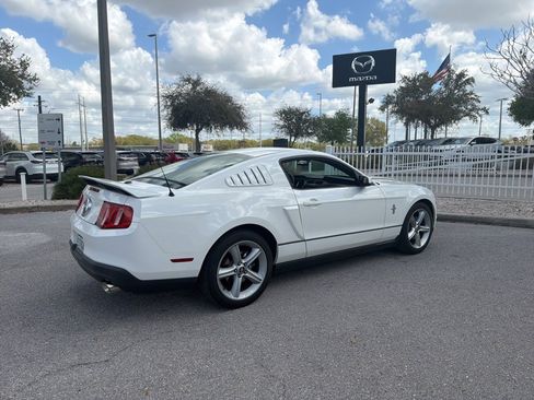 Used 2010 Ford Mustang GT image 9