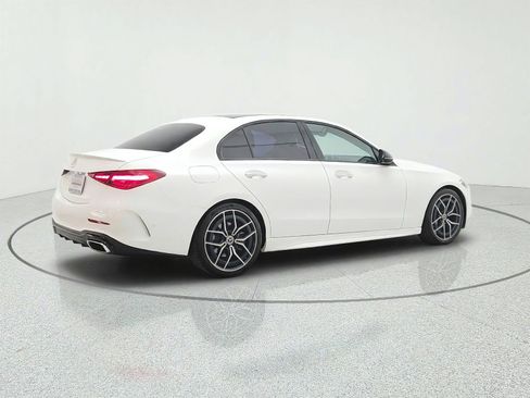 Used 2022 Mercedes-Benz C 300 Sedan image 5