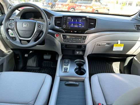 Used 2023 Honda Ridgeline RTL image 10
