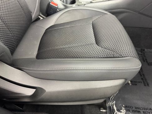 Used 2022 Subaru Forester Premium AWD/4WD image 37