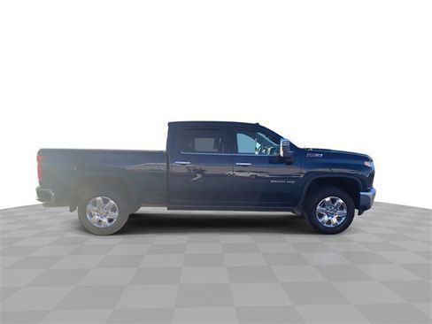 Used 2023 Chevrolet Silverado 2500 LTZ w/ LTZ Premium Package image 9
