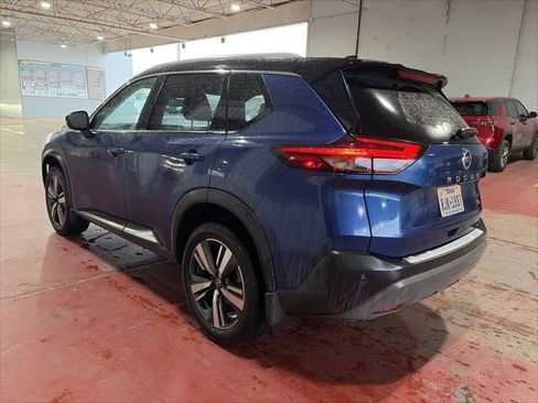 Used 2021 Nissan Rogue SL w/ Premium Package image 4